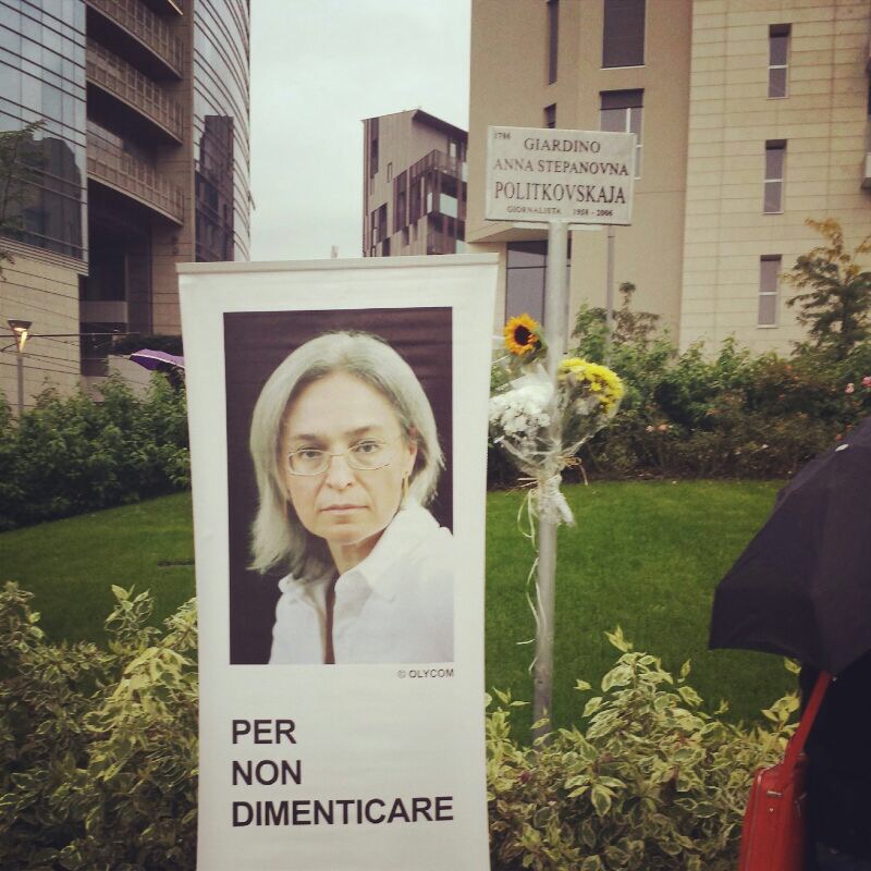 Renzi invita Putin a Milano per Expo: lo porti anche ai Giardini&nbsp;Politkovskaja
